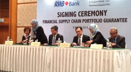 Signing Ceremony of Financial Supply Chain Portfolio Guarantee (FSCP) Agreement with RHB Bank Berhad